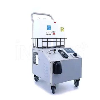 Máy làm sạch bằng hơi nước chuyên nghiệp Lavor GV 8T Plus 