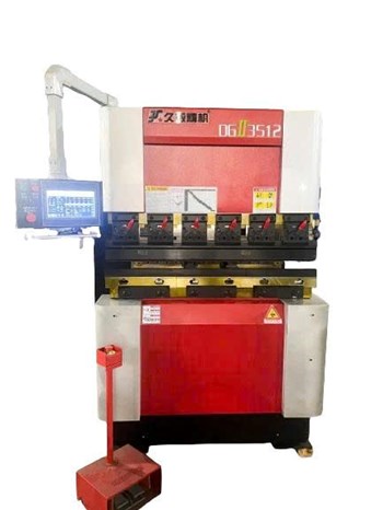 Máy chấn CNC trục dưới lên 35T1200