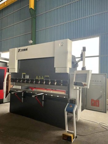 Máy chấn CNC điện thủy lực 70T2500