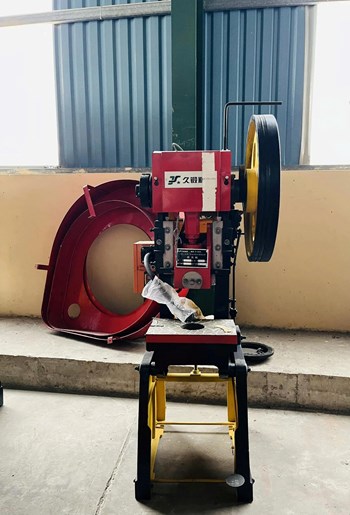 Máy đột dập cơ 10 tấn J23-10