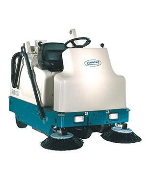 Xe quét rác ngồi lái Tennant 6200