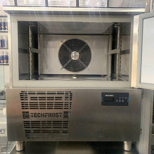 tu cap dong nhanh techfrost e10 hinh 1