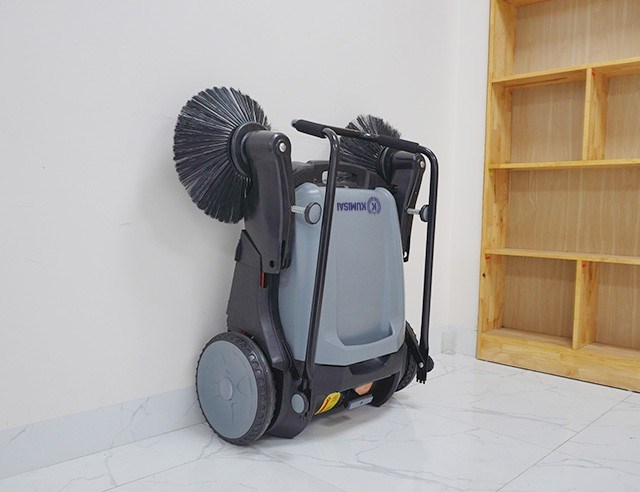 xe quet rac kumisai kms s1 hinh 1