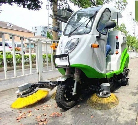 xe quet rac duong ngoi lai kumisai kms 120 hinh 1