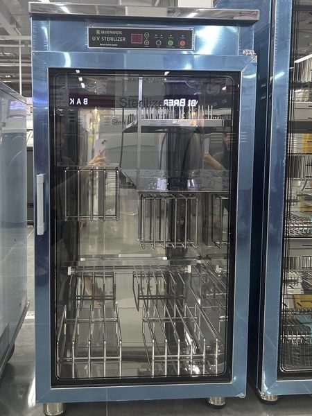 máy tiệt trùng và sấy khô dao, thớt bằng tia uv grand woosung ws-db110e hình 3 may tiet trung va say kho dao, thot bang tia uv grand woosung ws-db110e hinh 3