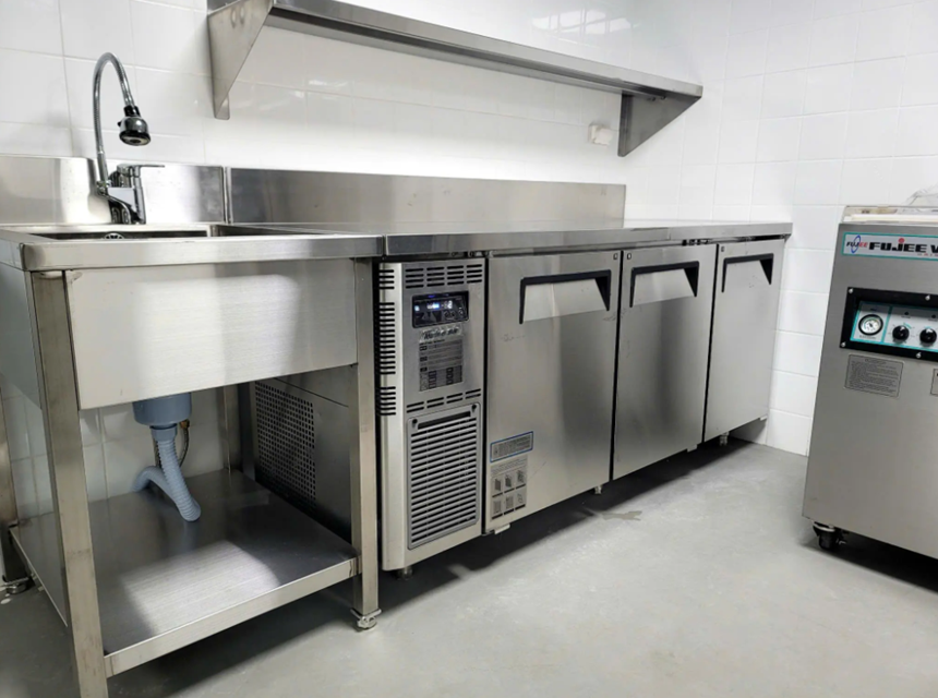 ban mat 3 canh turbo air kur18-3 1m8 hinh 1