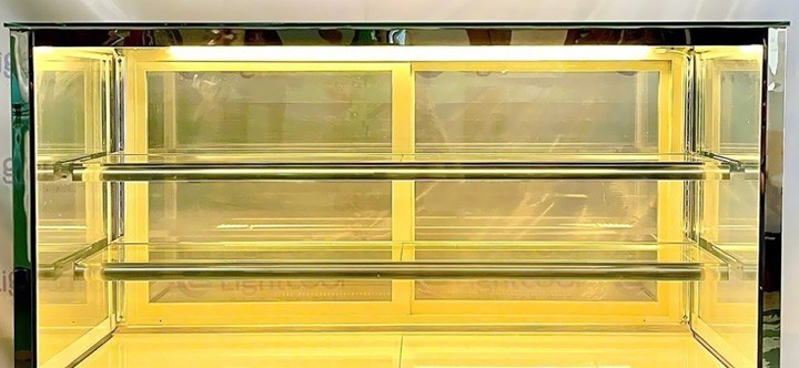 tủ bánh kem 3 tầng kính vuông lightcool dg-900z 0.9m hình 1 tu banh kem 3 tang kinh vuong lightcool dg-900z 0.9m hinh 1