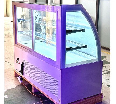 tủ bánh kem 3 tầng kính cong lightcool dg-1500z 1m5 kc-dg-1500z hình 0 tu banh kem 3 tang kinh cong lightcool dg-1500z 1m5 kc-dg-1500z hinh 0