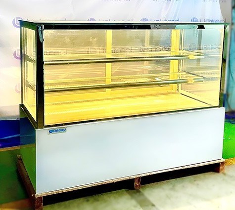 tủ bánh kem 3 tầng kính vuông lightcool dg-1800z 1m8 hình 0 tu banh kem 3 tang kinh vuong lightcool dg-1800z 1m8 hinh 0