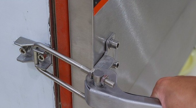 tủ nấu cơm 24 khay dùng gas vinaki 24kg hình 2 tu nau com 24 khay dung gas vinaki 24kg hinh 2