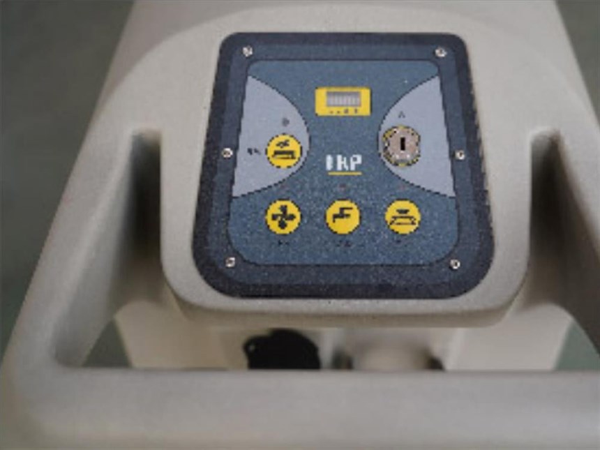 xe điện chà sàn đẩy tay q5 hình 1 xe dien cha san day tay q5 hinh 1