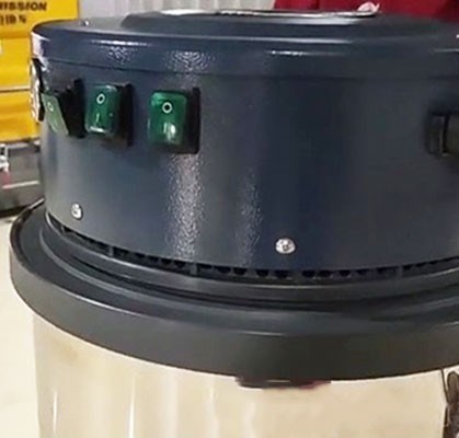 may hut bui cong nghiep chay acquy kumisai kms67 hinh 0