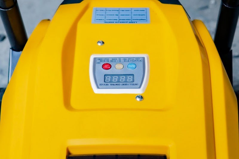 may rua xe chuyen nghiep kumisai kms3300 hinh 1