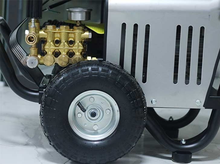 may rua xe lutian 3200psi - 5.5kw hinh 1
