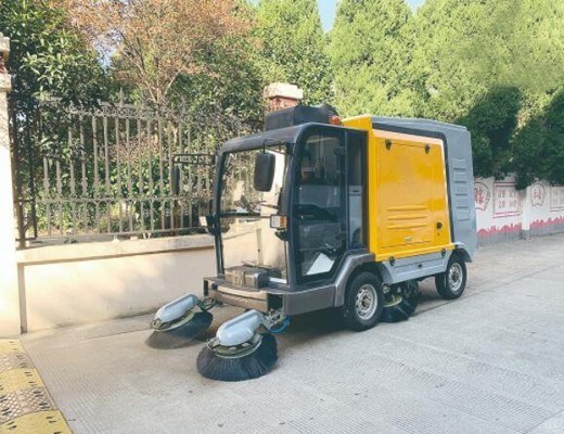 xe quet rac cong nghiep ngoi lai kumisai kms-2000-m (pin lithium) hinh 0