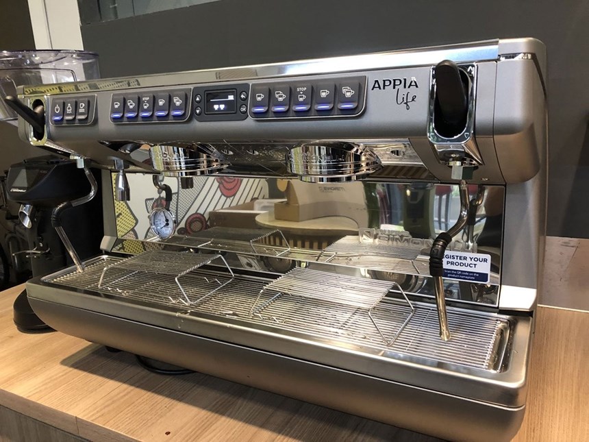 may pha ca phe nuova simonelli model appia life 2 groups volumetric-xt hinh 2