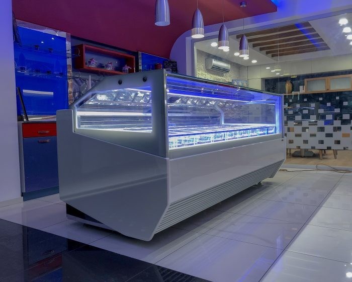 tu trung bay banh kem symrna moi 30 khay  hinh 0