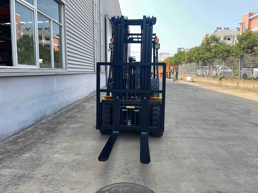 xe nang dong co lpg va xang 3 tan - 13 tan kusami ksm30/40t hinh 1