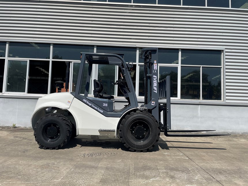 xe nang su dung cho dia hinh go ghe kusami hinh 0