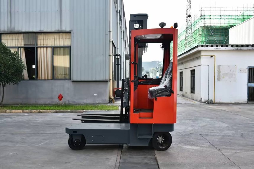 xe nang dien da huong 2-5 tan xoay 360 do kusami ksm20/25/30 hinh 1