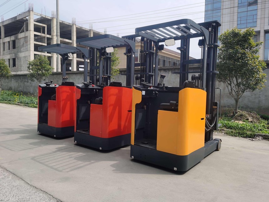 xe nang dien cao 8m-12m phu hop voi loi di hep kusami ksm-12k hinh 2