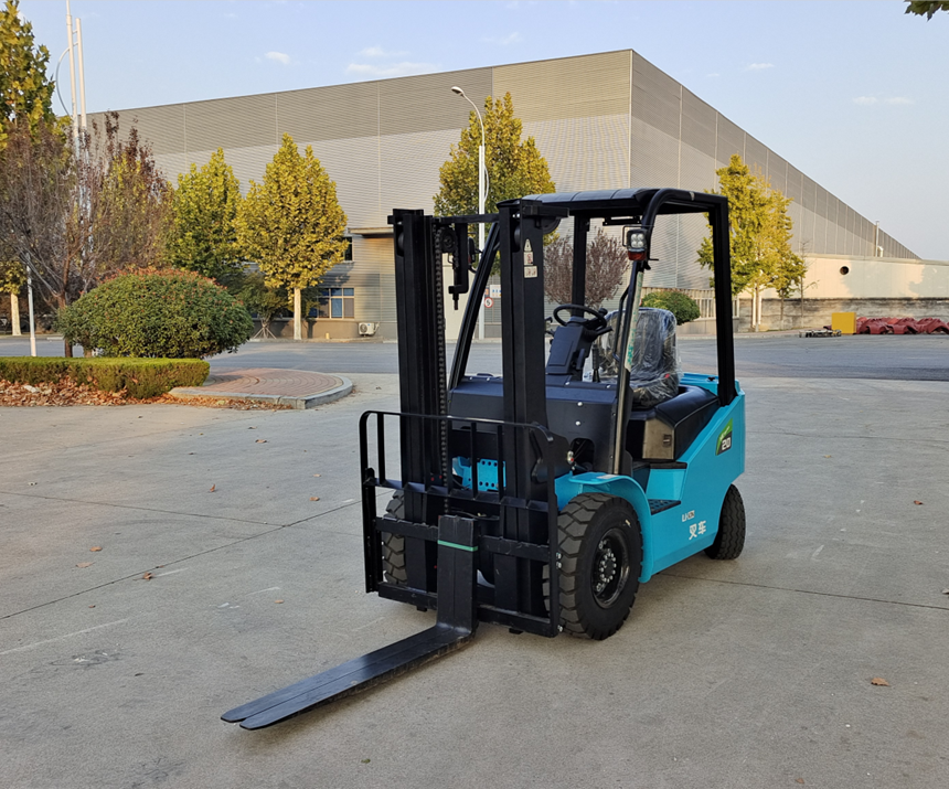 xe nang dien kusami ksm-20s – pin lithium 2 tan  hinh 1