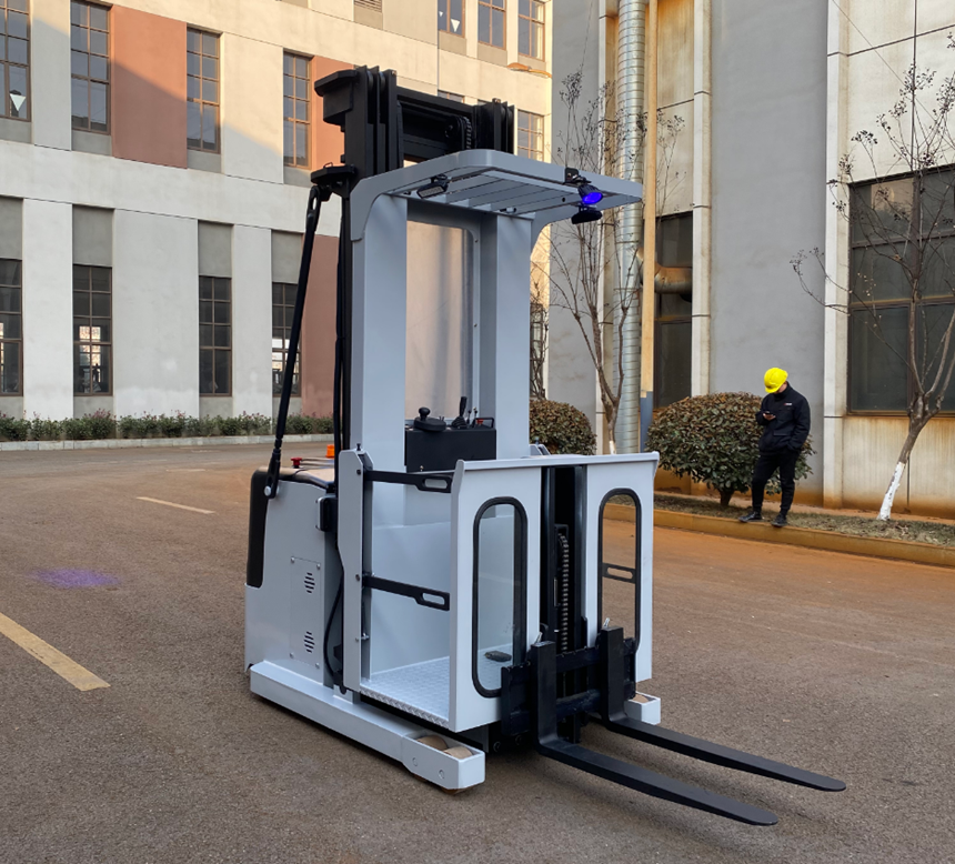 xe nang dung kusami ksm-10m 1 tan-1.5 tan nang cao 10m cho khong gian hep hinh 1