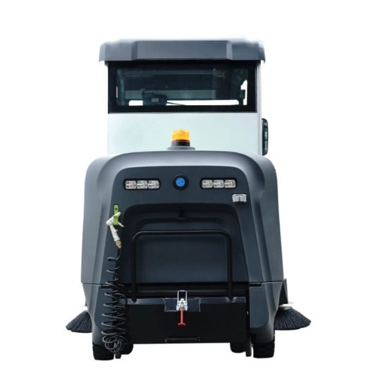 máy quét rác ngồi lái cabin kín lvtong lt-s2050sf hình 3 may quet rac ngoi lai cabin kin lvtong lt-s2050sf hinh 3