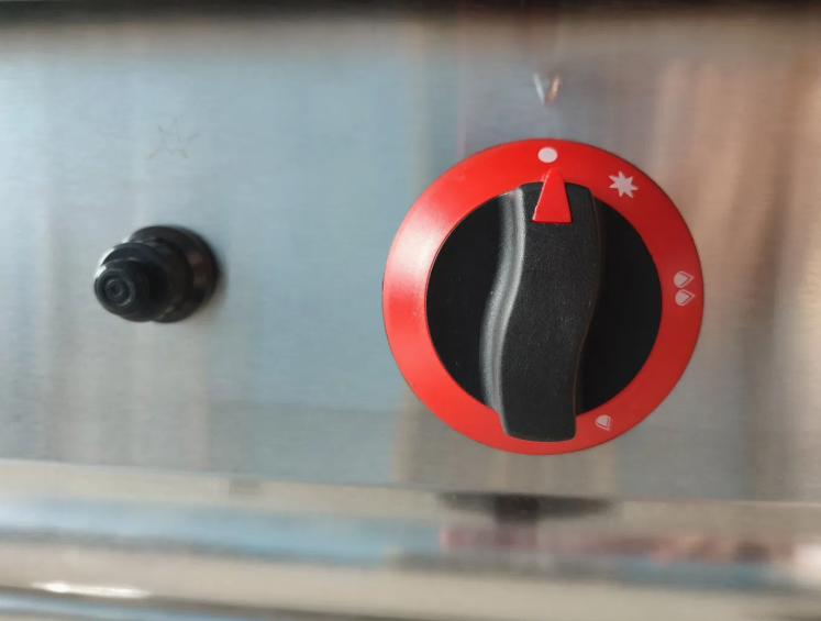 bep nau mi 12 gio co chan tu jieguan gh-988 hinh 1