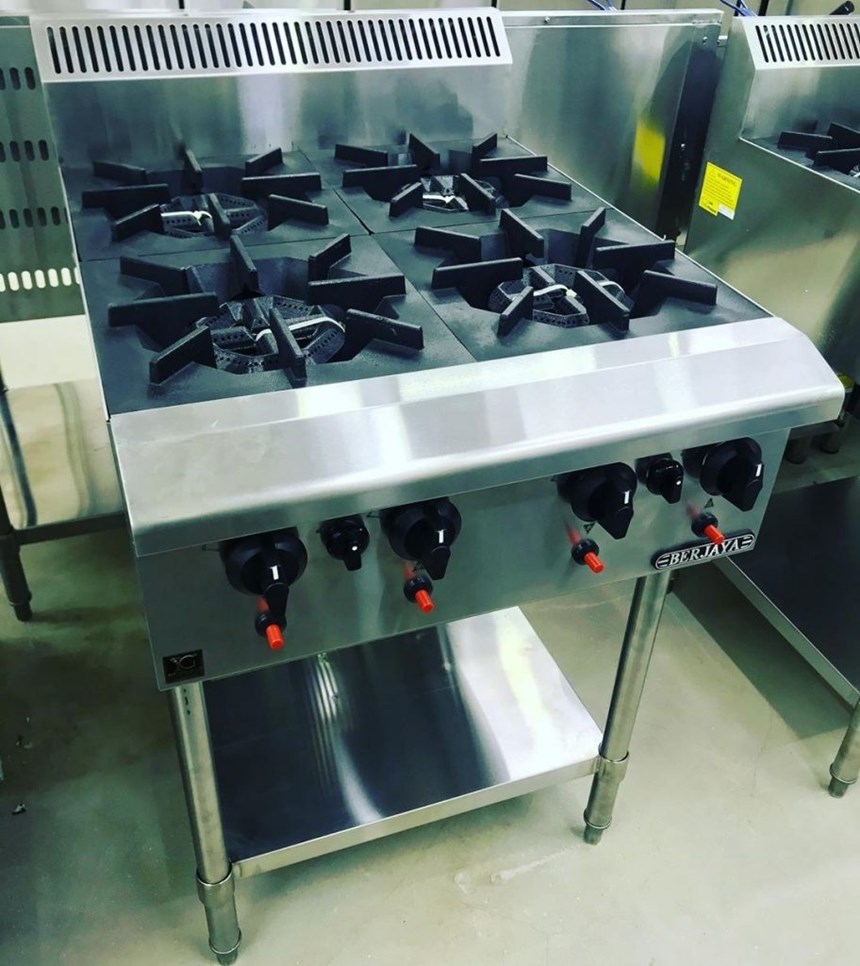 bep au co chan dung 4 hong berjaya ob4fs-17 hinh 1