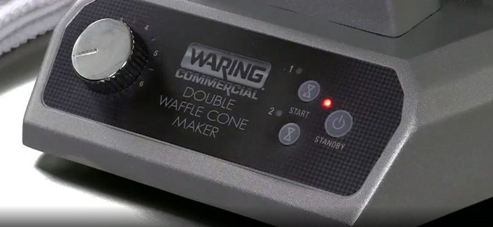 may lam banh waffle doi hinh non waring wwcm200e  hinh 2