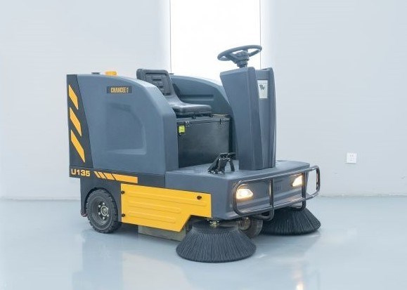 xe quet hut bui ngoi lai chancee u135 hinh 0