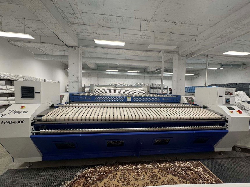 may ui ga giuong flying fish hinh 0