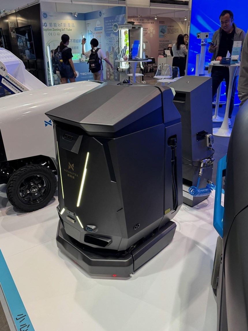 robot cha san novautek istar-6 pro hinh 0