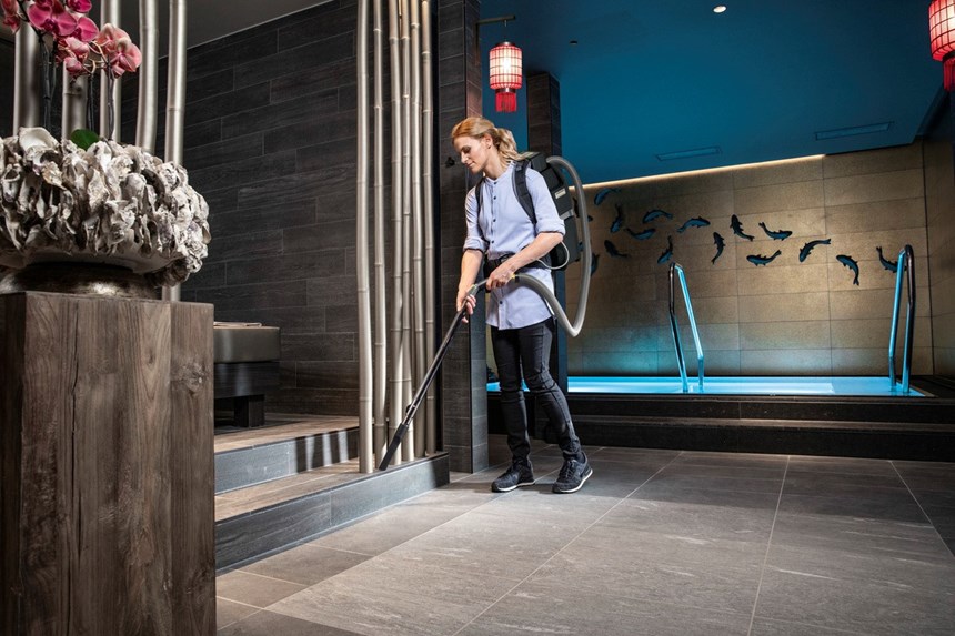 may hut bui chay pin karcher bvl 5/1 bp hinh 1