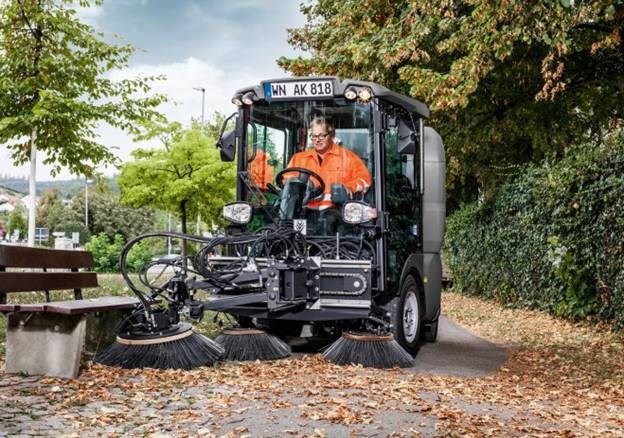 xe quet rac do thi karcher mc 130 hinh 0