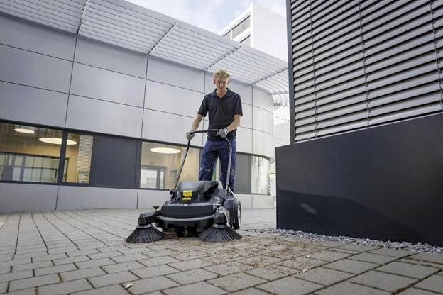 xe quet day tay karcher km 70/30 c bp anniversary edition hinh 0