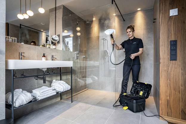 may lam sach bang hoi nuoc karcher sg 4/2 classic anniversary edition hinh 0