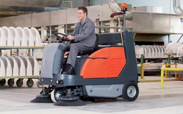 xe quet rac hut bui cong nghiep powerboss apex 58 hinh 1